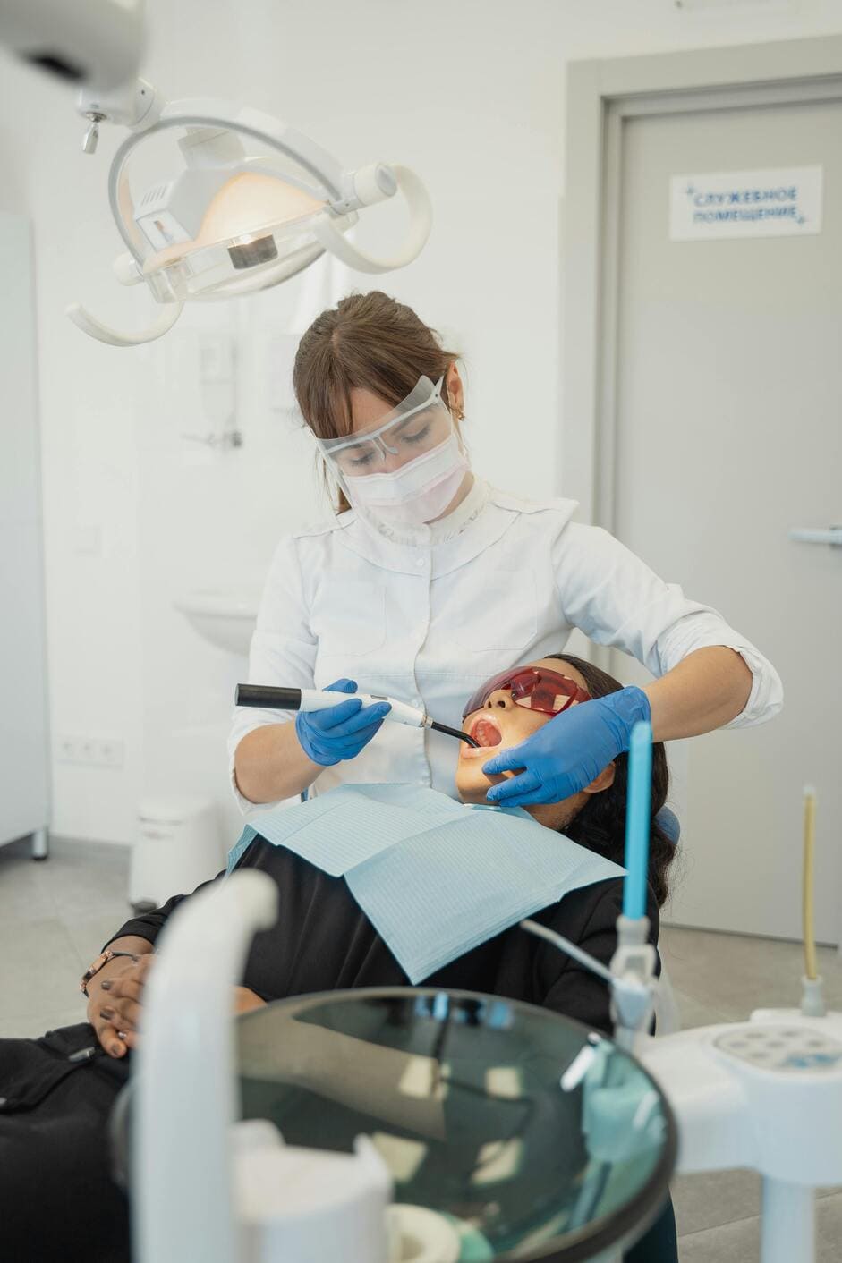 Tratamiento dental profesional en consultorio